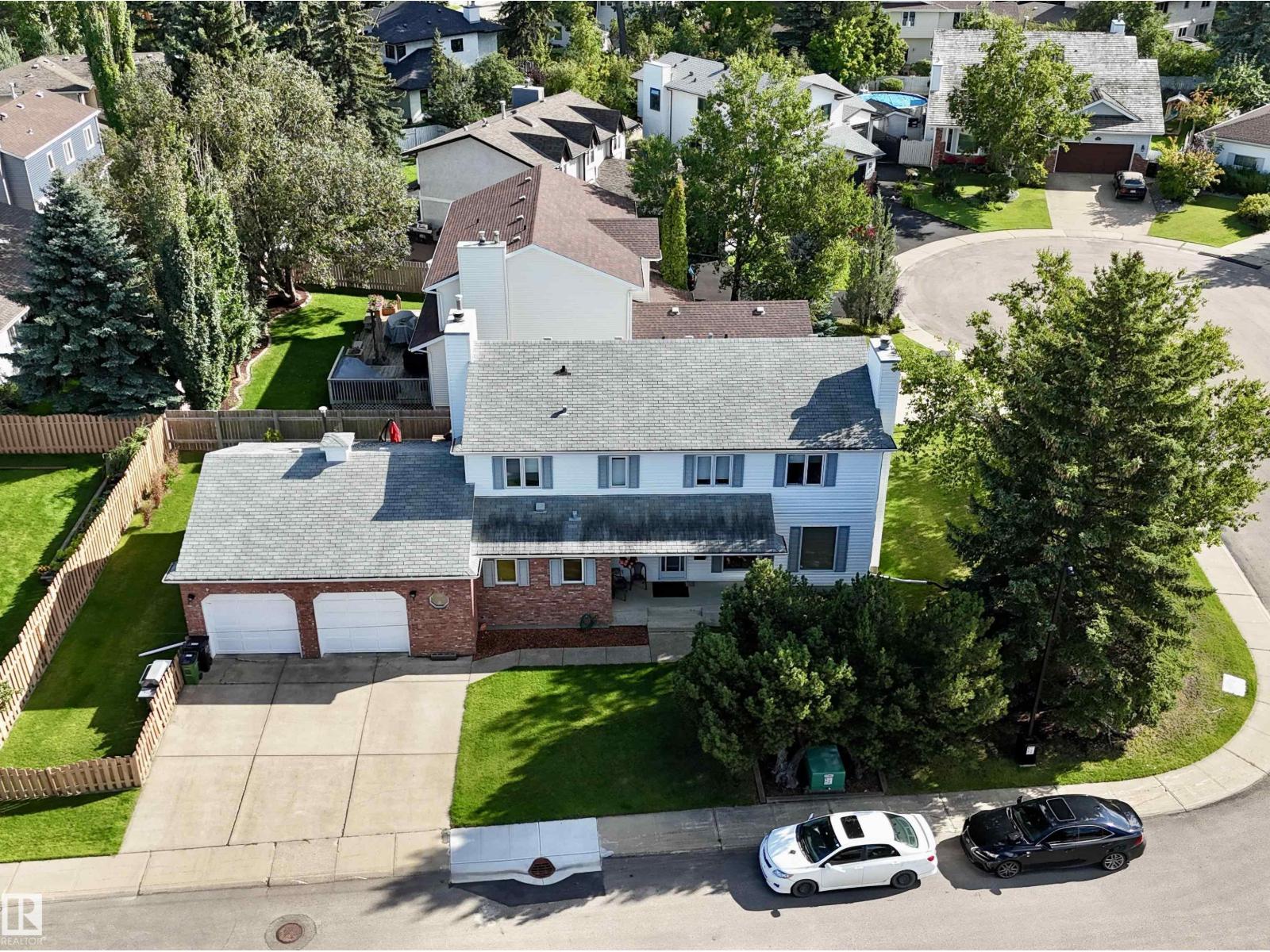 Photo 9 of 240 Waygood Rd Nw, Edmonton AB