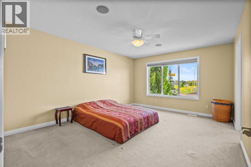160 Royal Oak Heights NW, Calgary, Alberta