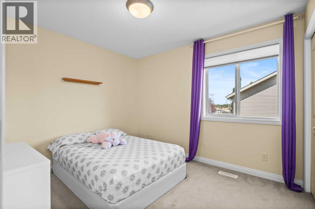 Single Family House for Sale in  Royal Oak Heights NW Royal Oak Calgary 
