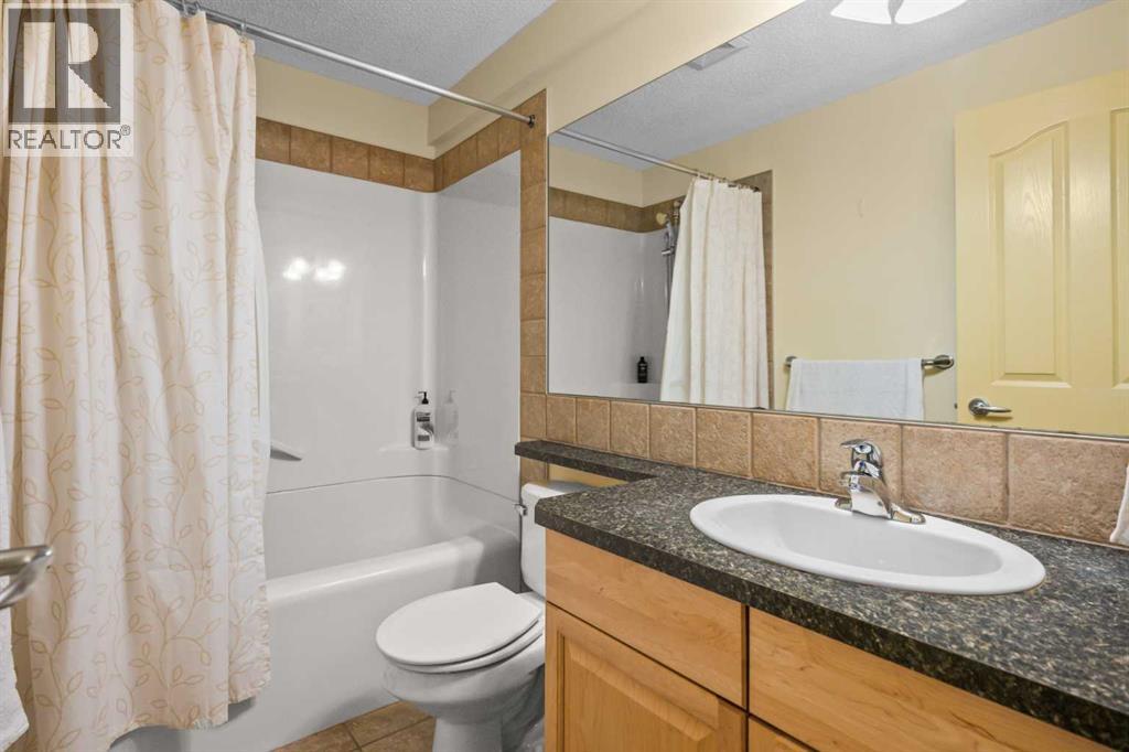 Single Family House for Sale in  Royal Oak Heights NW Royal Oak Calgary 