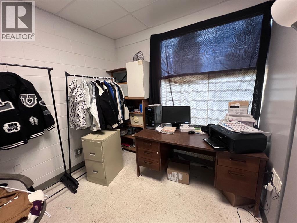 Photo 11 of 544 Rutherford Street Nw, Medicine Hat AB