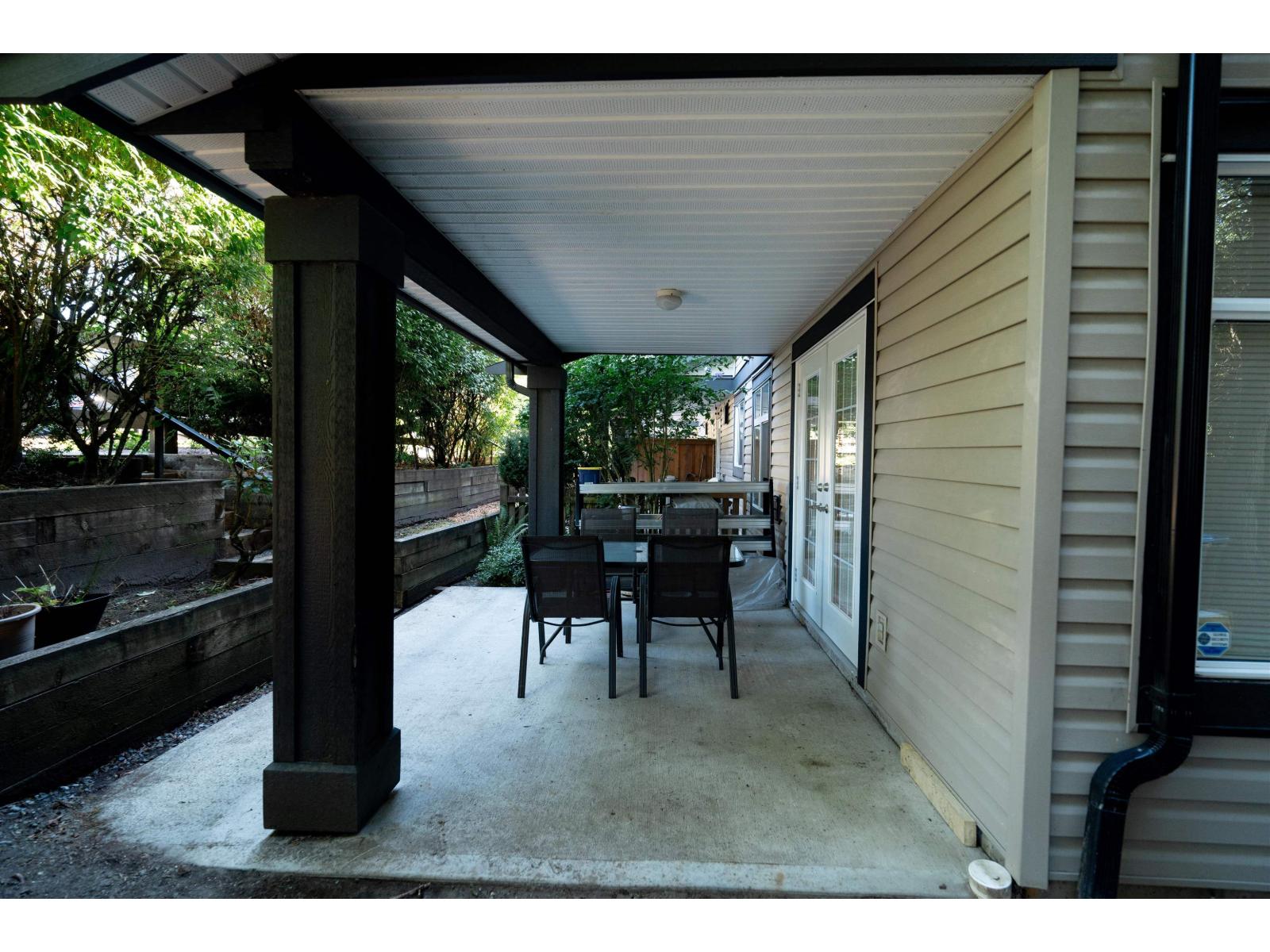 Photo 10 of 8 19932 70 Avenue, Langley BC