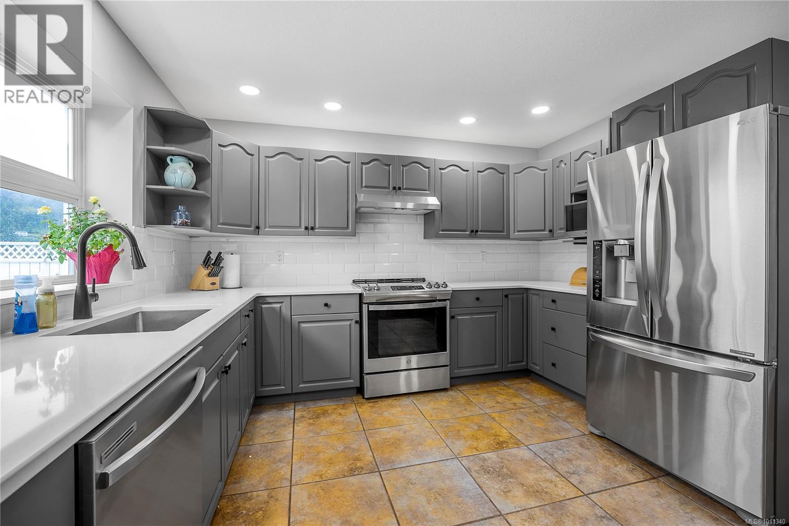 Photo 21 of 4907 Denford Pl, Nanaimo BC