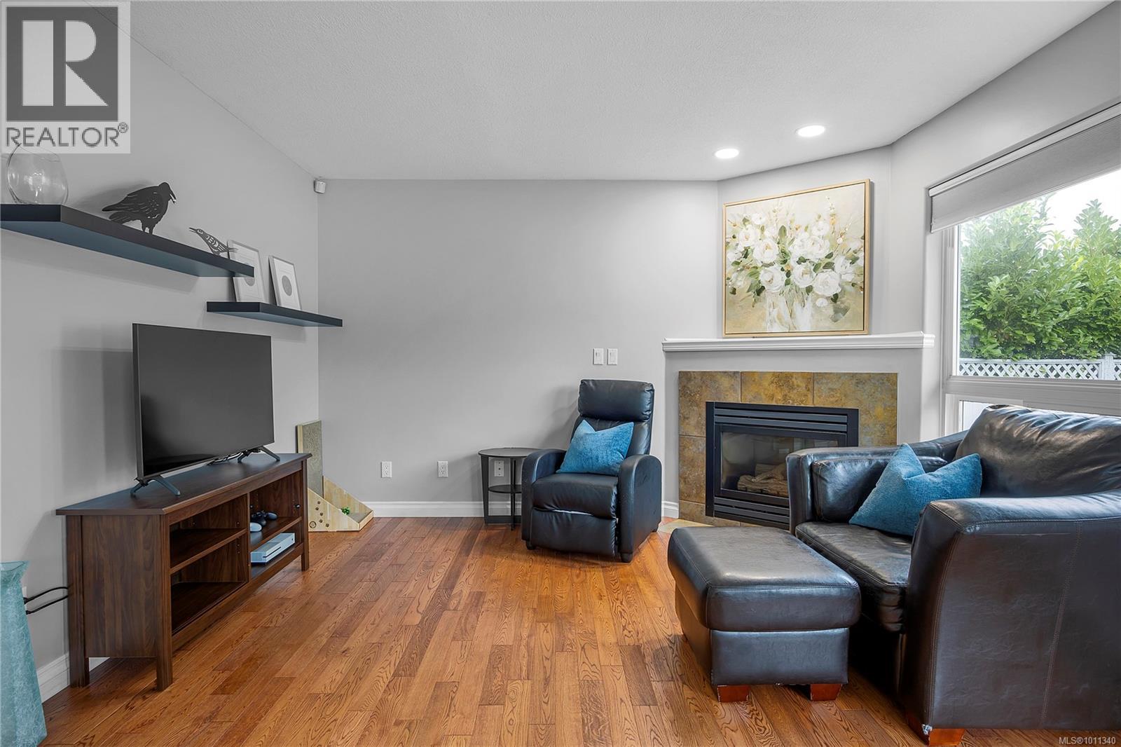 Photo 2 of 4907 Denford Pl, Nanaimo BC