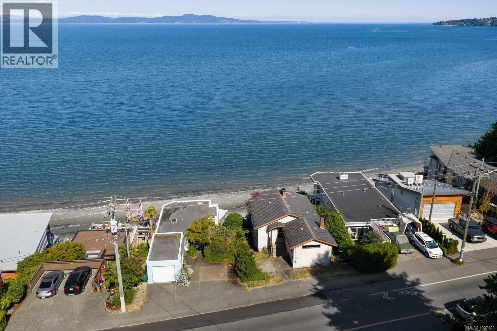  5015 Cordova Bay Road, Saanich