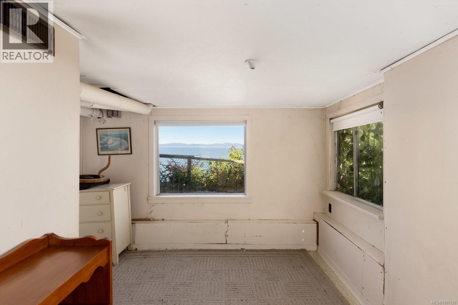  5015 Cordova Bay Road, Saanich