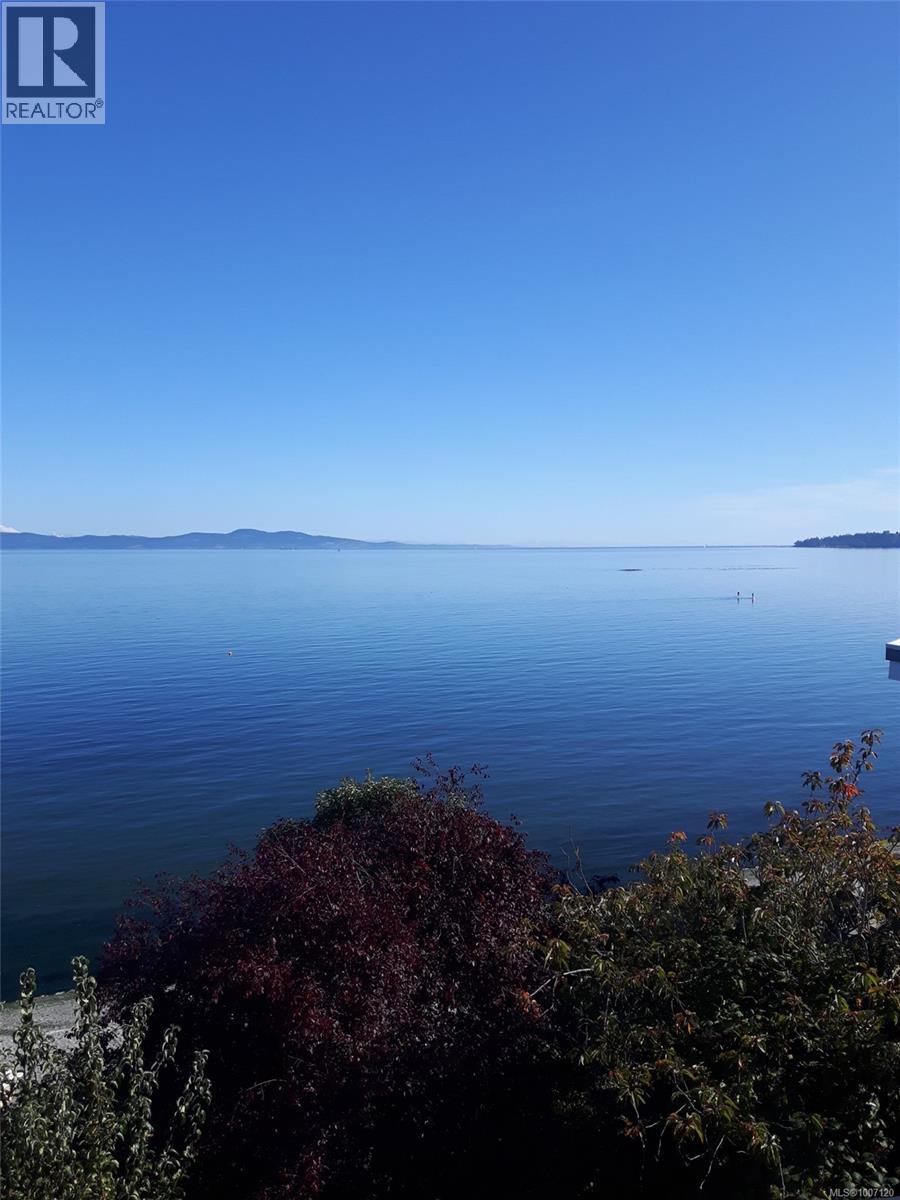  5015 Cordova Bay Road, Saanich