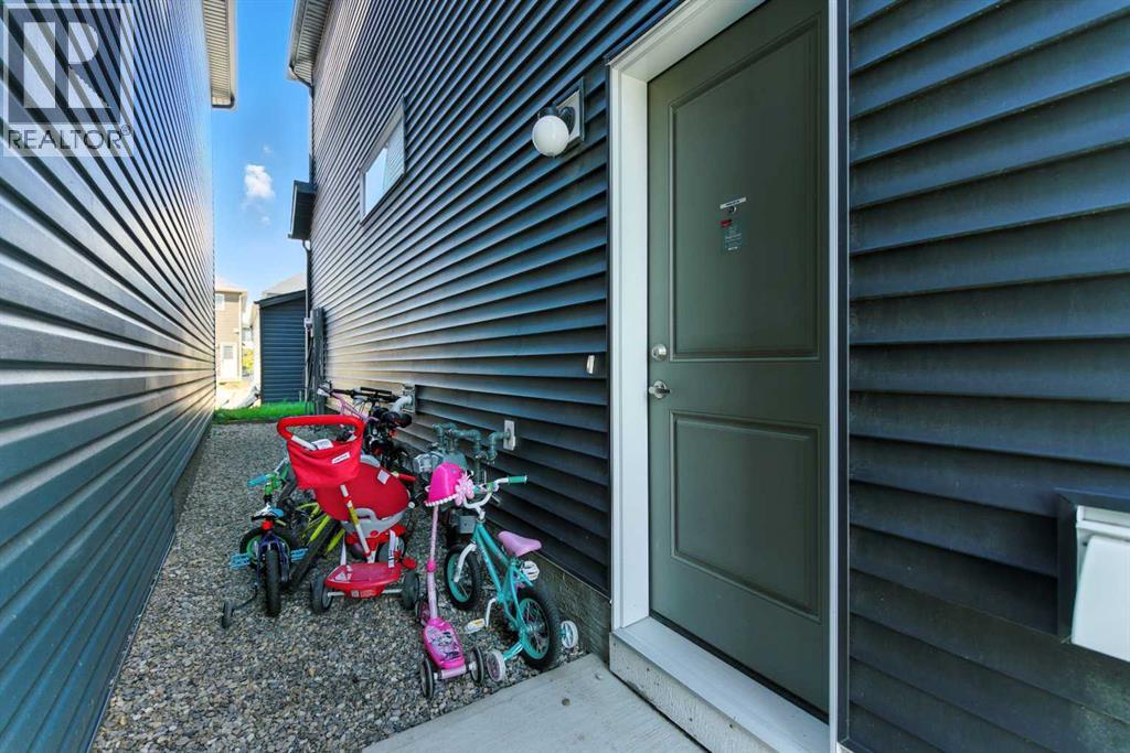 Single Family House for Sale in  Savanna Terrace NE Saddle Ridge Calgary 