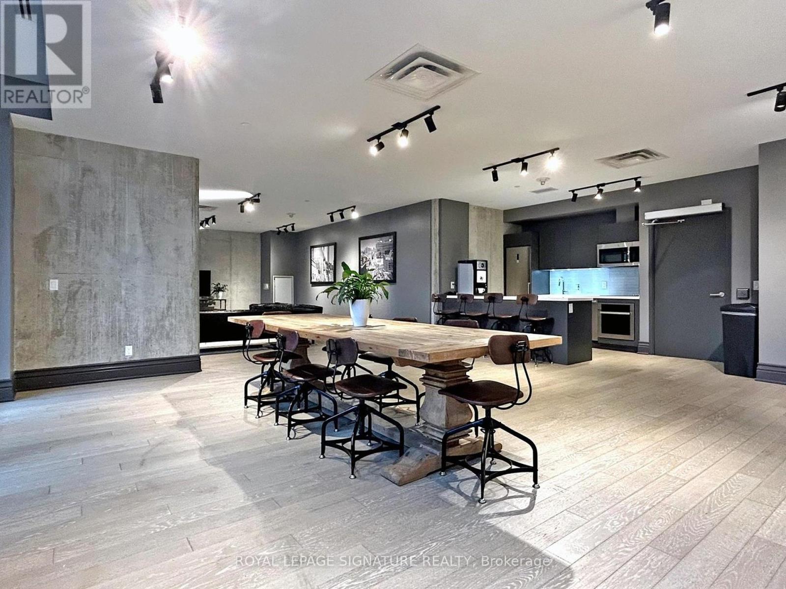 Photo 10 of 1105 608 Richmond Street W, Toronto ON