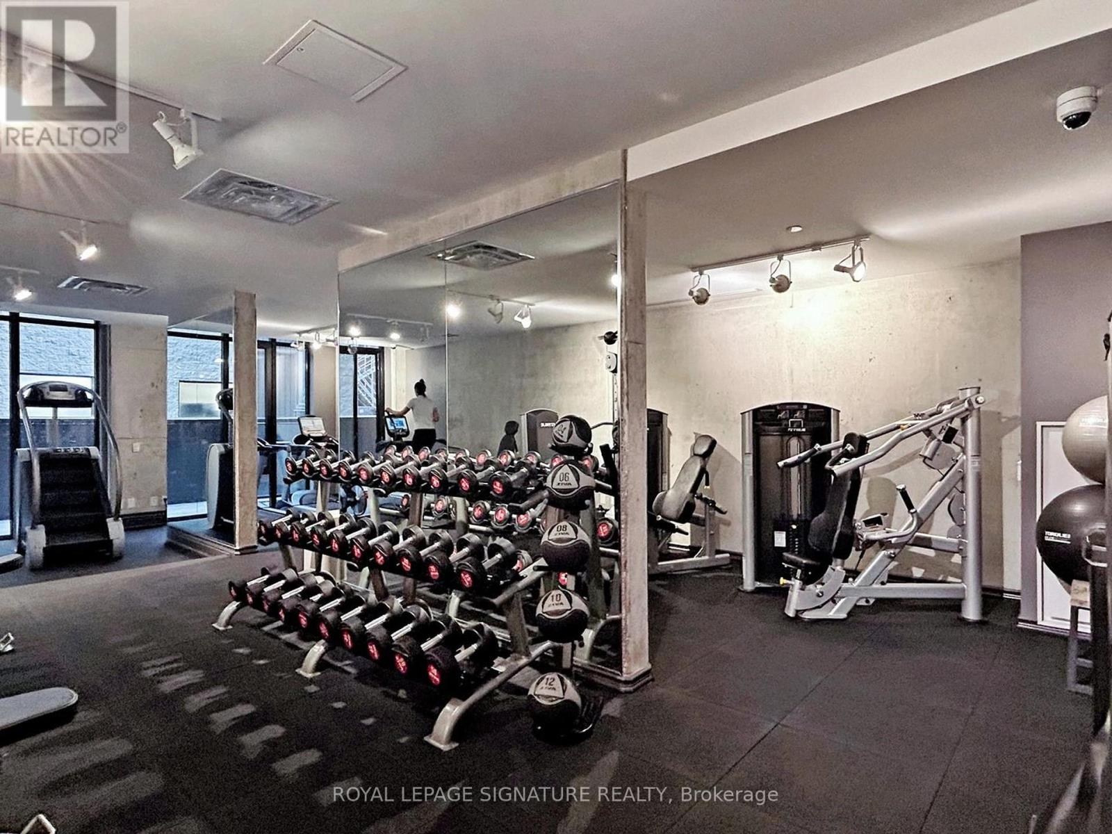 Photo 3 of 1105 608 Richmond Street W, Toronto ON