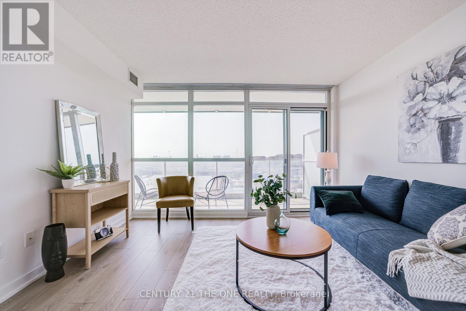 Photo 4 of 1011 29 Singer Court, Toronto ON