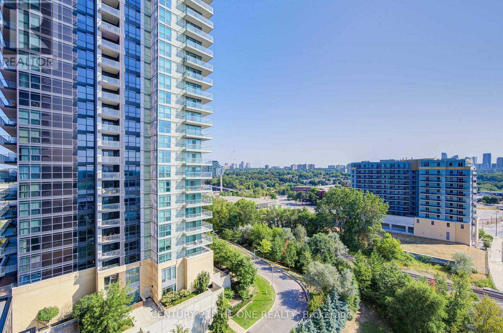 Photo 5 of 1011 29 Singer Court, Toronto ON