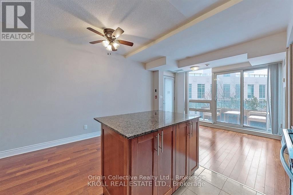 Photo 13 of 220 31 Olive Avenue, Toronto ON