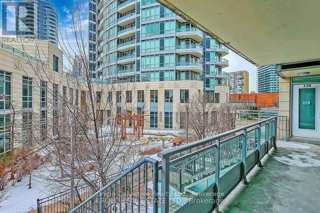 Photo 29 of 220 31 Olive Avenue, Toronto ON
