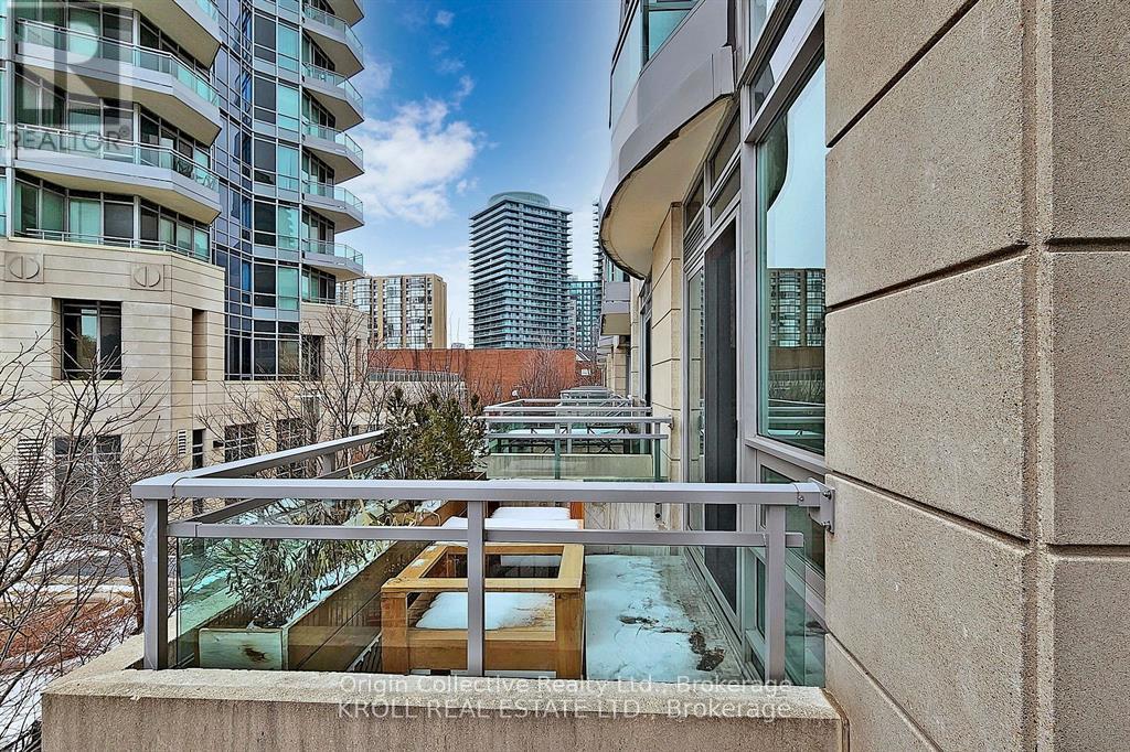 Photo 6 of 220 31 Olive Avenue, Toronto ON