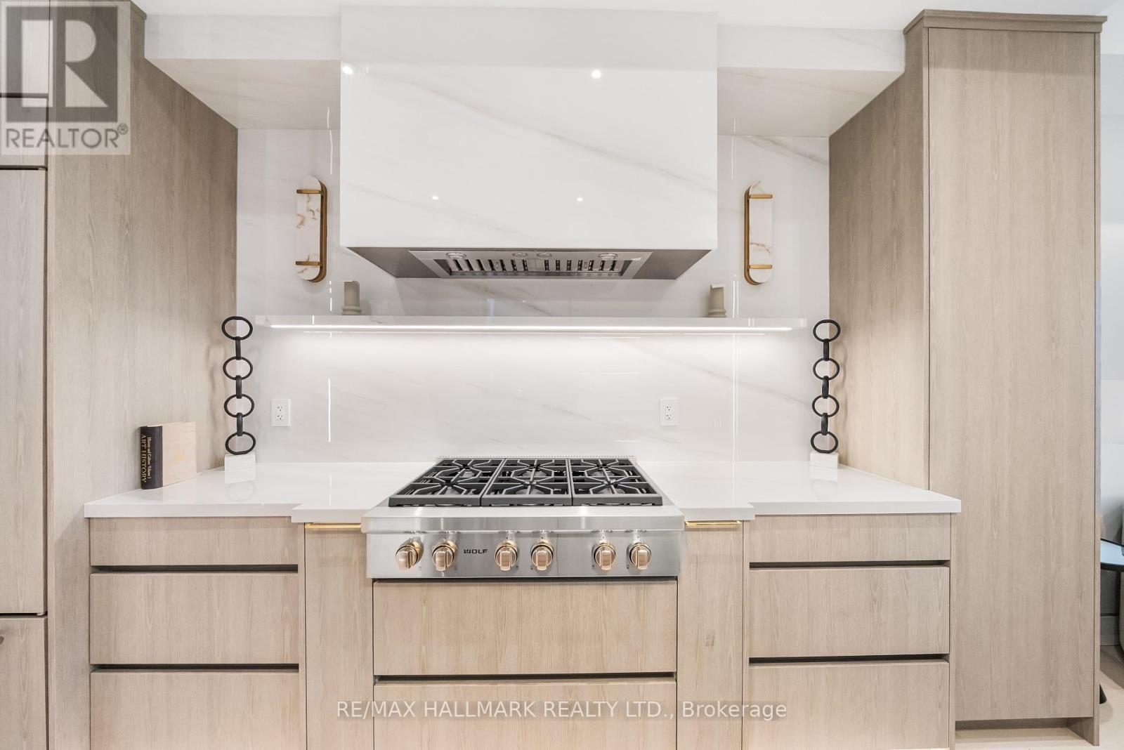 Photo 10 of 16 A Kenrae Road, Toronto ON