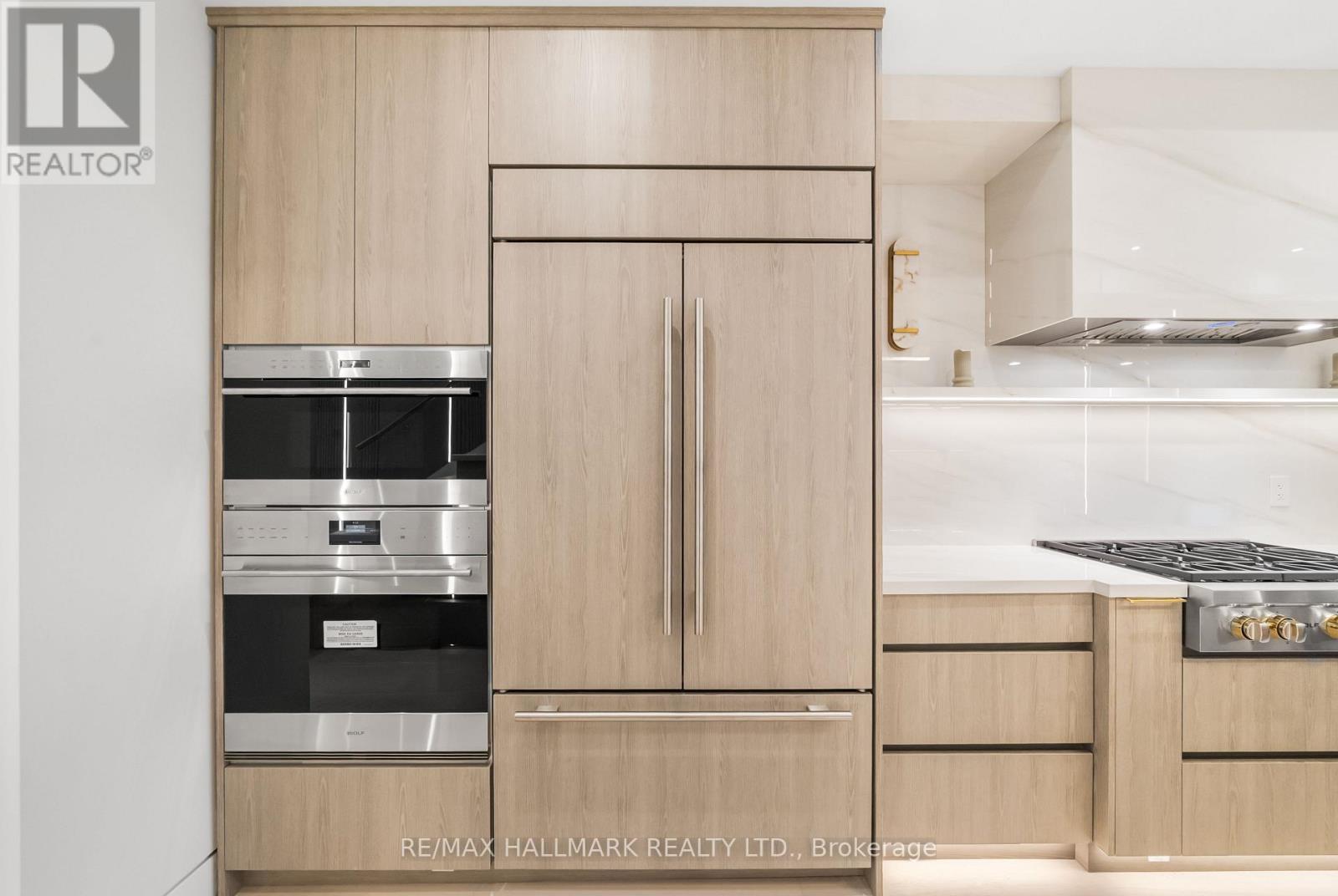 Photo 11 of 16 A Kenrae Road, Toronto ON