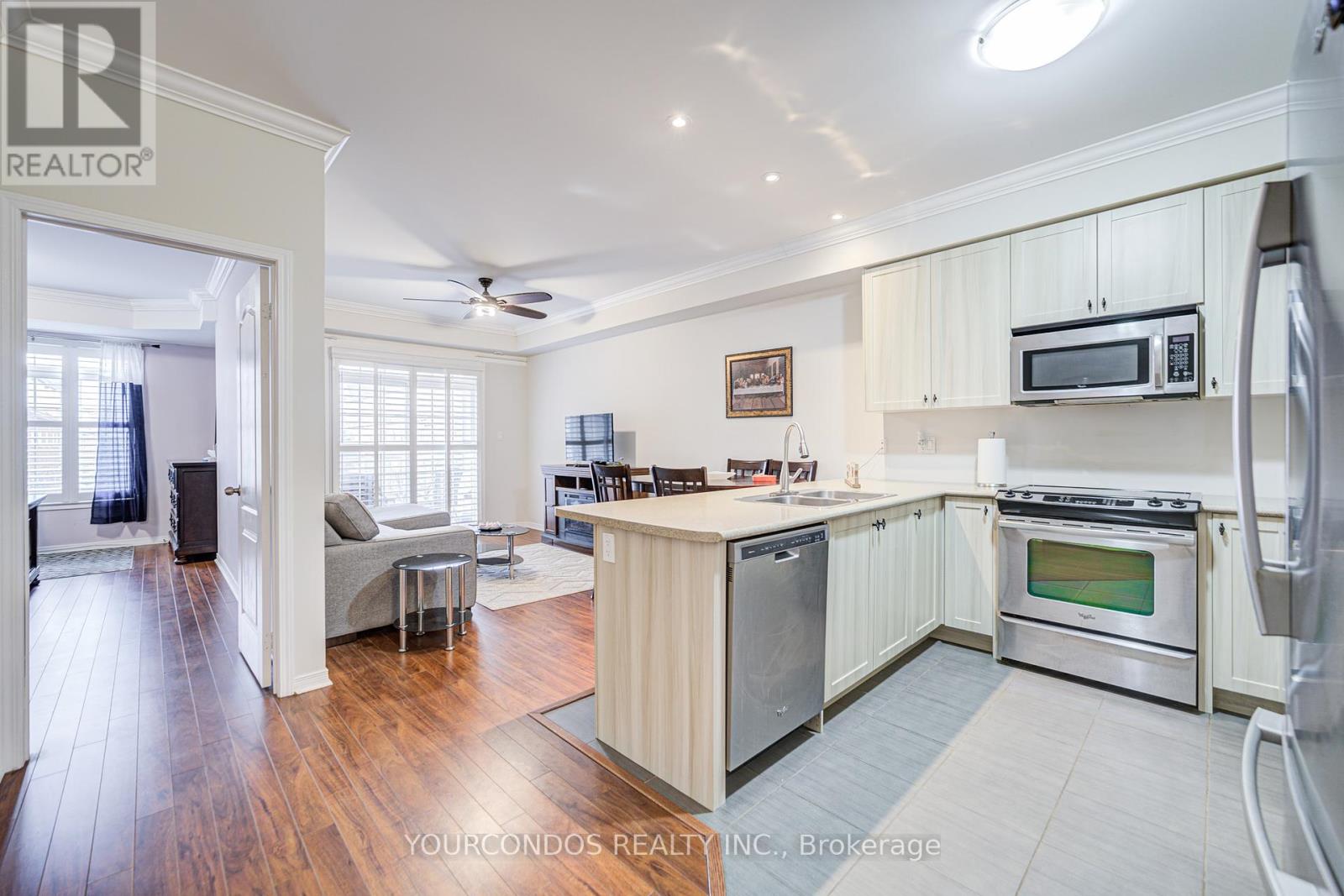 Photo 16 of 40 Lovegrove Lane, Ajax ON