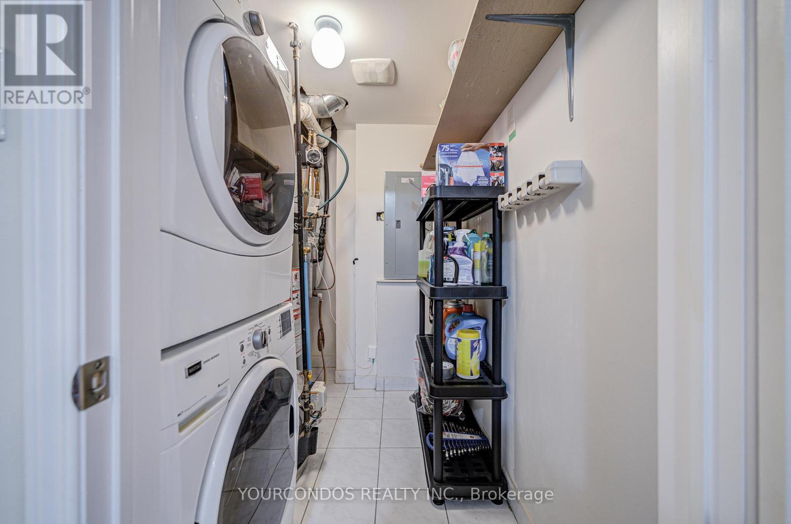 Photo 22 of 40 Lovegrove Lane, Ajax ON