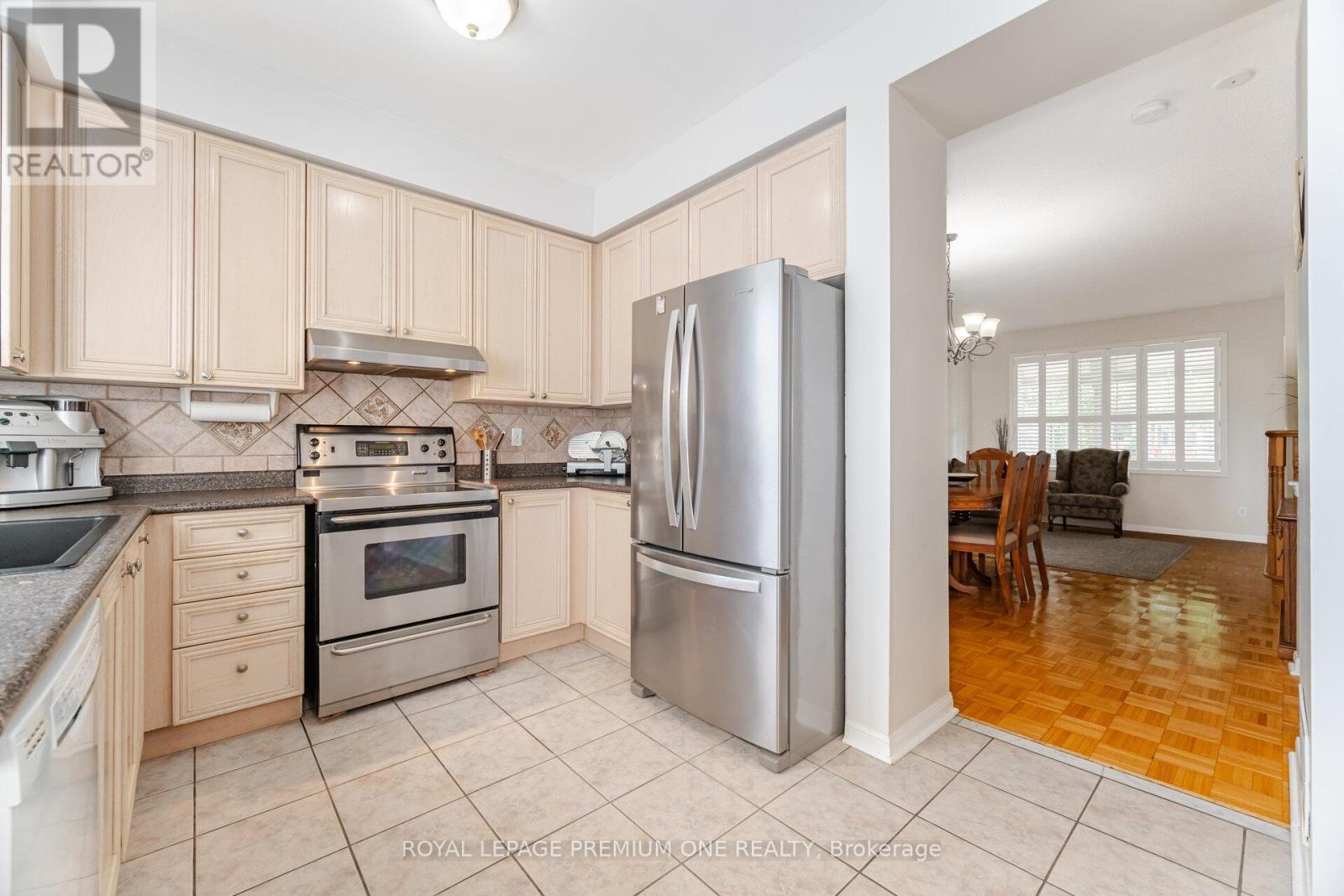 Photo 27 of 21 Ocean Avenue, Vaughan ON