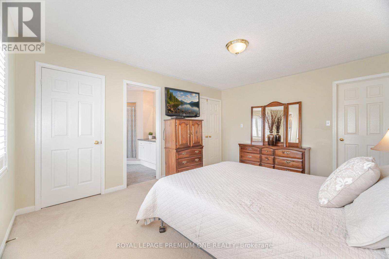 Photo 41 of 21 Ocean Avenue, Vaughan ON