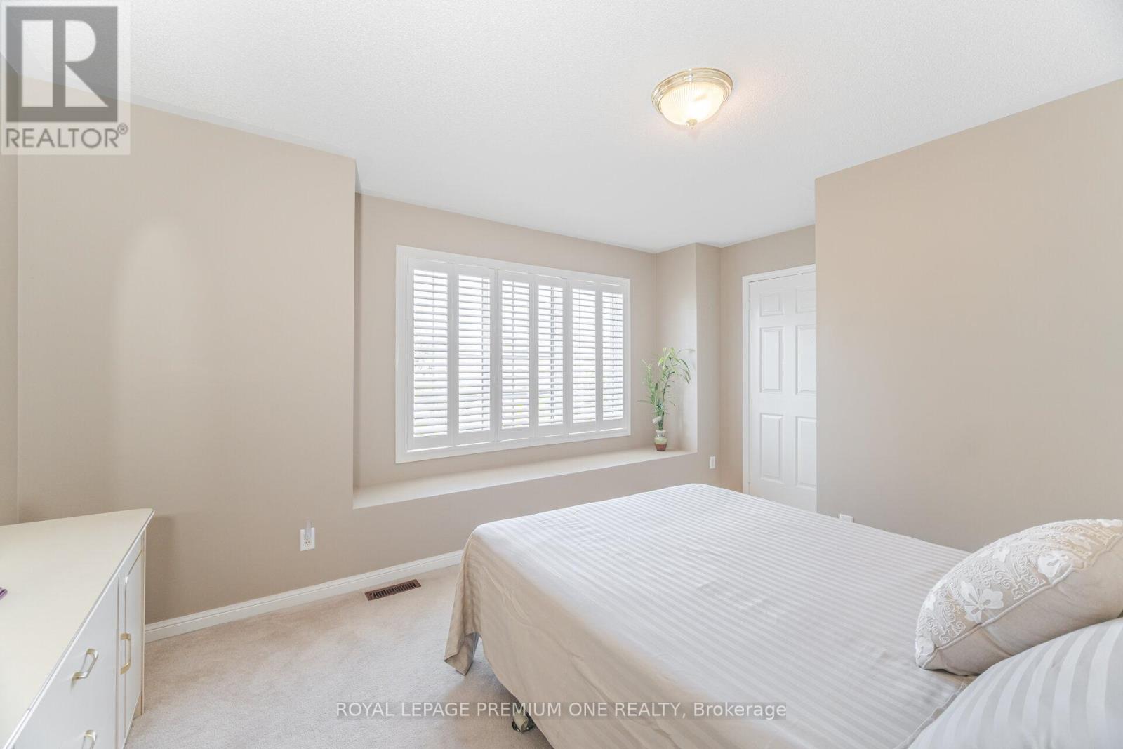 Photo 20 of 21 Ocean Avenue, Vaughan ON
