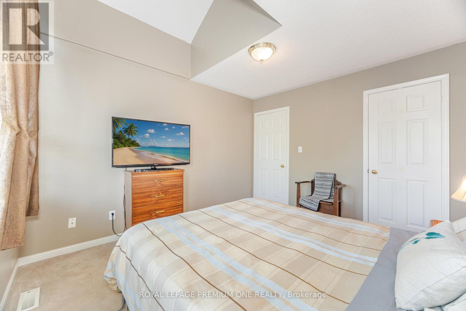 Photo 23 of 21 Ocean Avenue, Vaughan ON