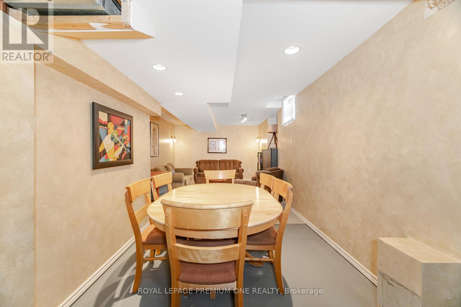 Photo 37 of 21 Ocean Avenue, Vaughan ON