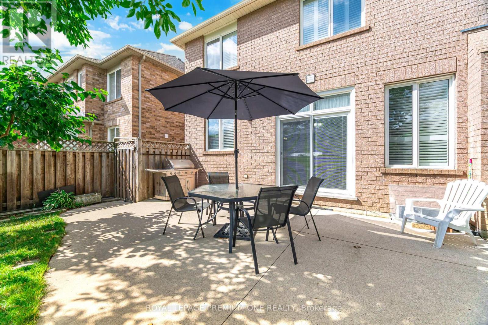 Photo 18 of 21 Ocean Avenue, Vaughan ON