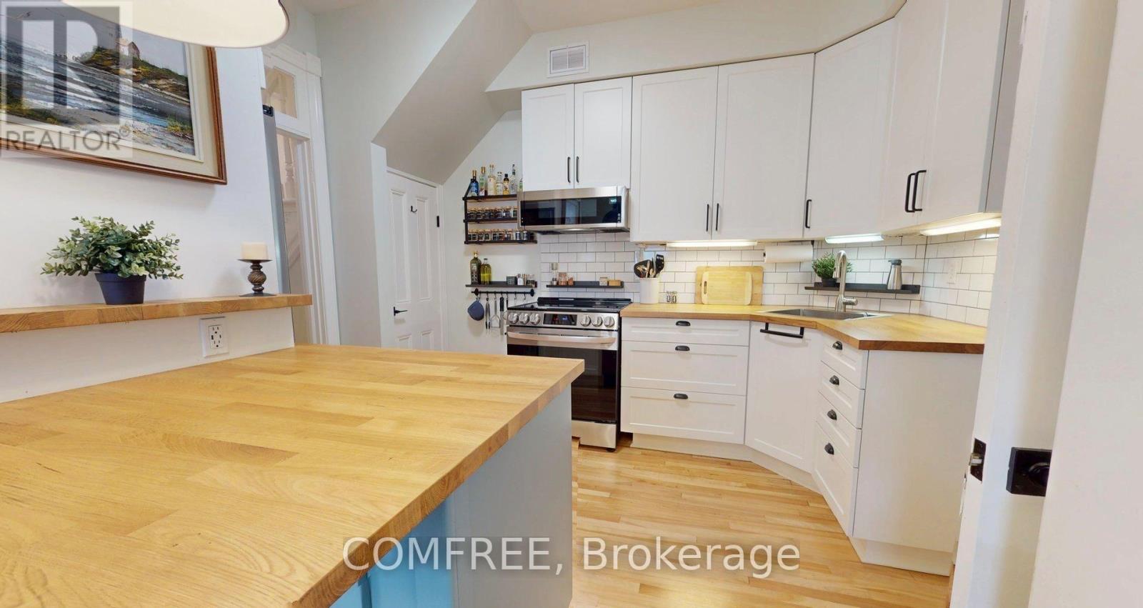 Photo 15 of 256 A And 256 B Flora Street, Carleton Place ON