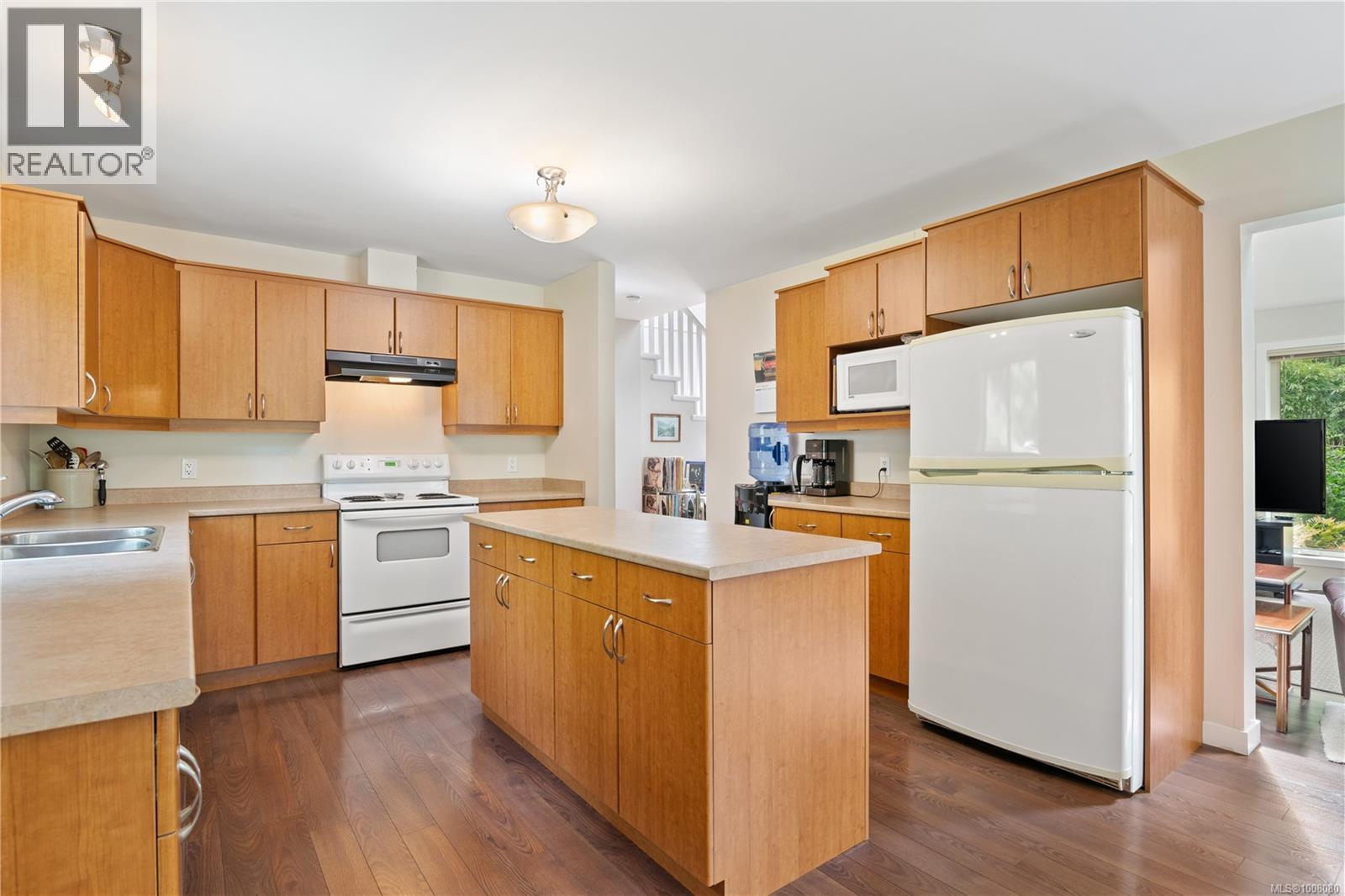 Photo 11 of 1765 Shawnigan Lake Rd, Shawnigan Lake BC