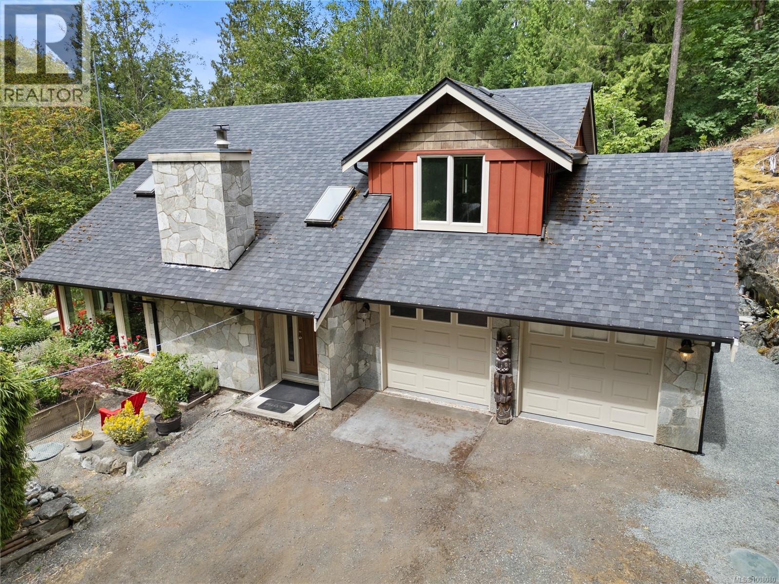 Photo 3 of 1765 Shawnigan Lake Rd, Shawnigan Lake BC