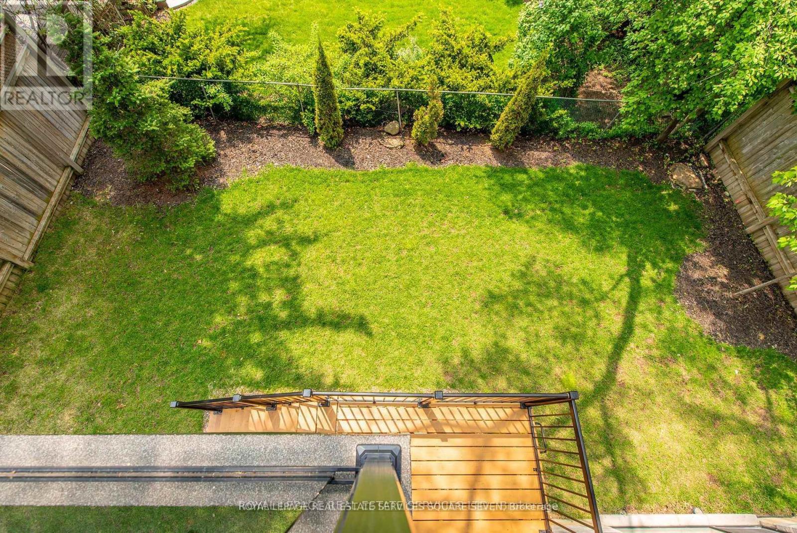 Photo 37 of 1204 Argreen Road, Mississauga ON