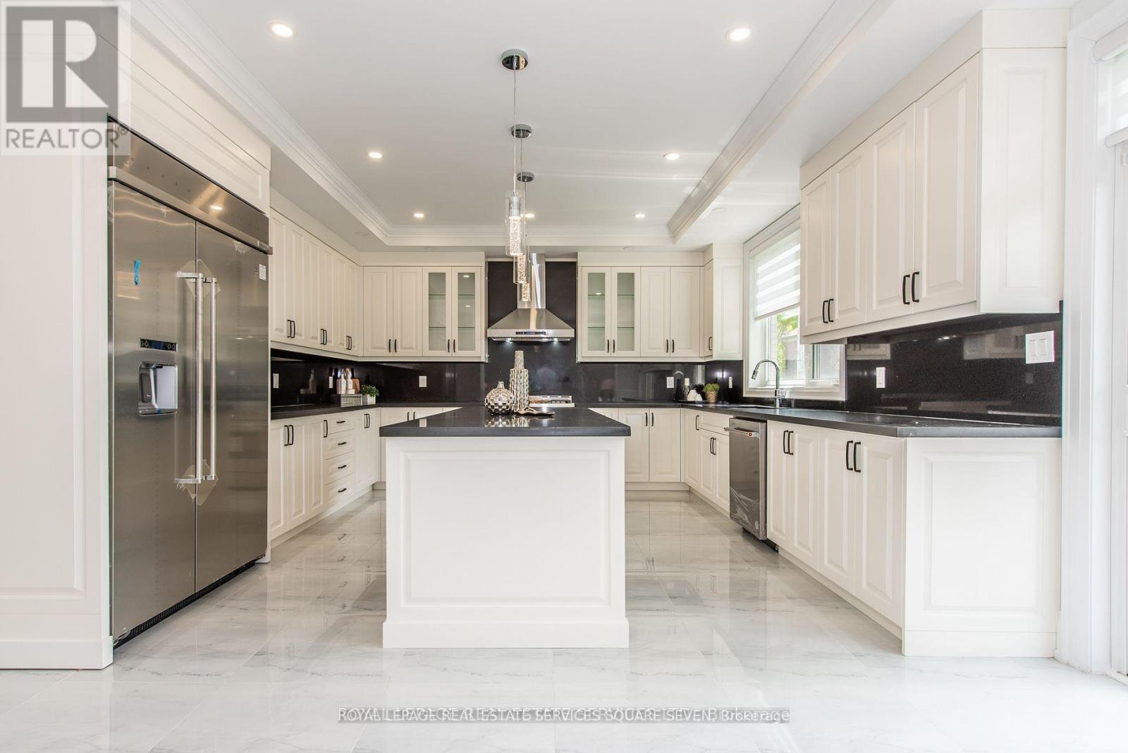 Photo 11 of 1204 Argreen Road, Mississauga ON