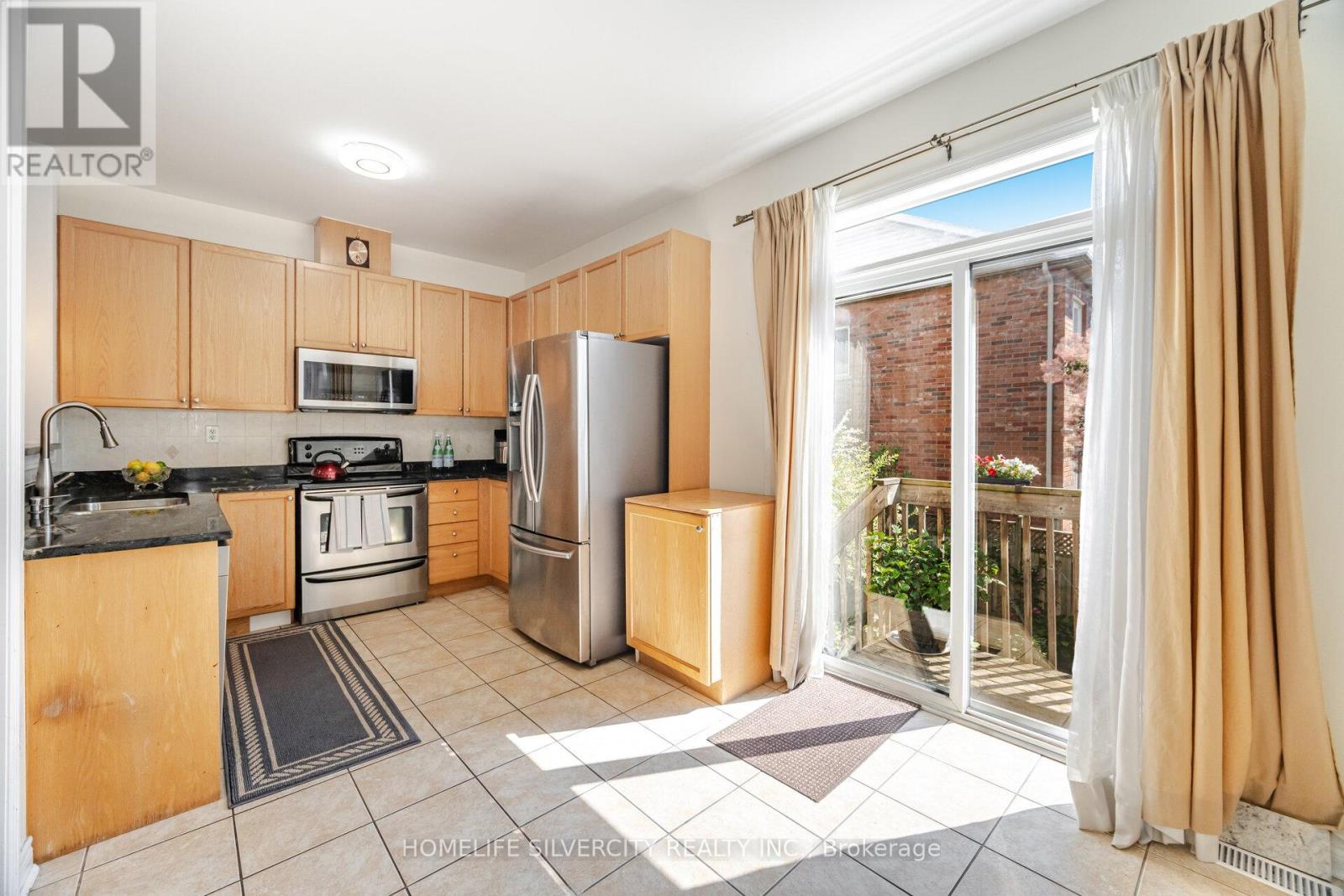 Photo 22 of 31 Rocky Point Crescent, Brampton ON
