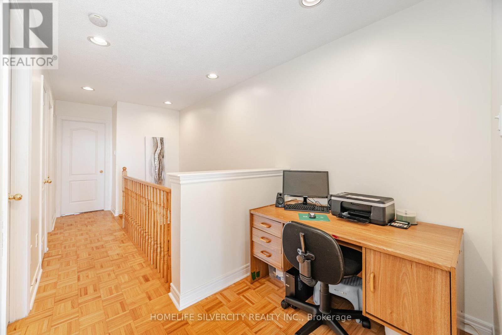 Photo 29 of 31 Rocky Point Crescent, Brampton ON