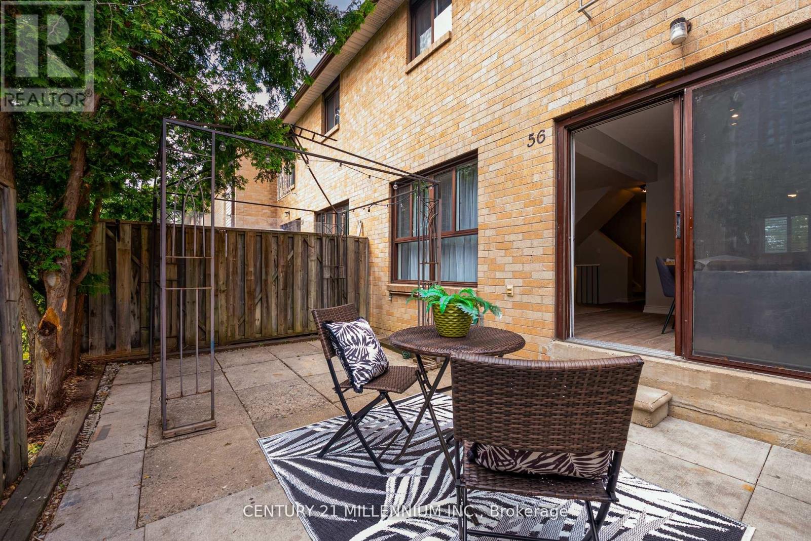 Photo 24 of 85 56 Fleetwood Crescent, Brampton ON