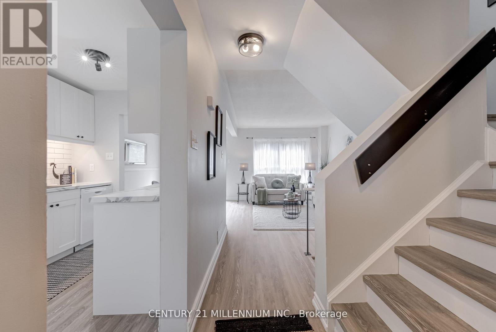 Photo 28 of 85 56 Fleetwood Crescent, Brampton ON