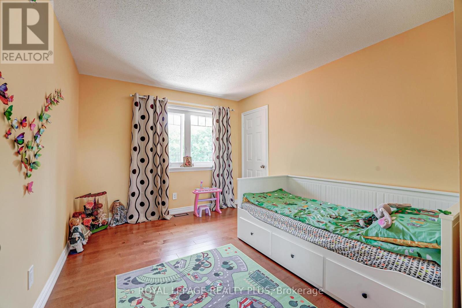 Photo 17 of 5 Coates Hill Court, Caledon ON