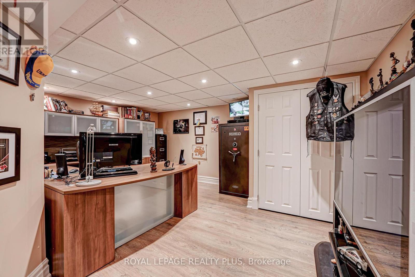 Photo 27 of 5 Coates Hill Court, Caledon ON