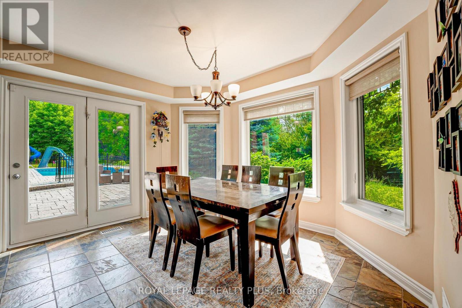 Photo 9 of 5 Coates Hill Court, Caledon ON