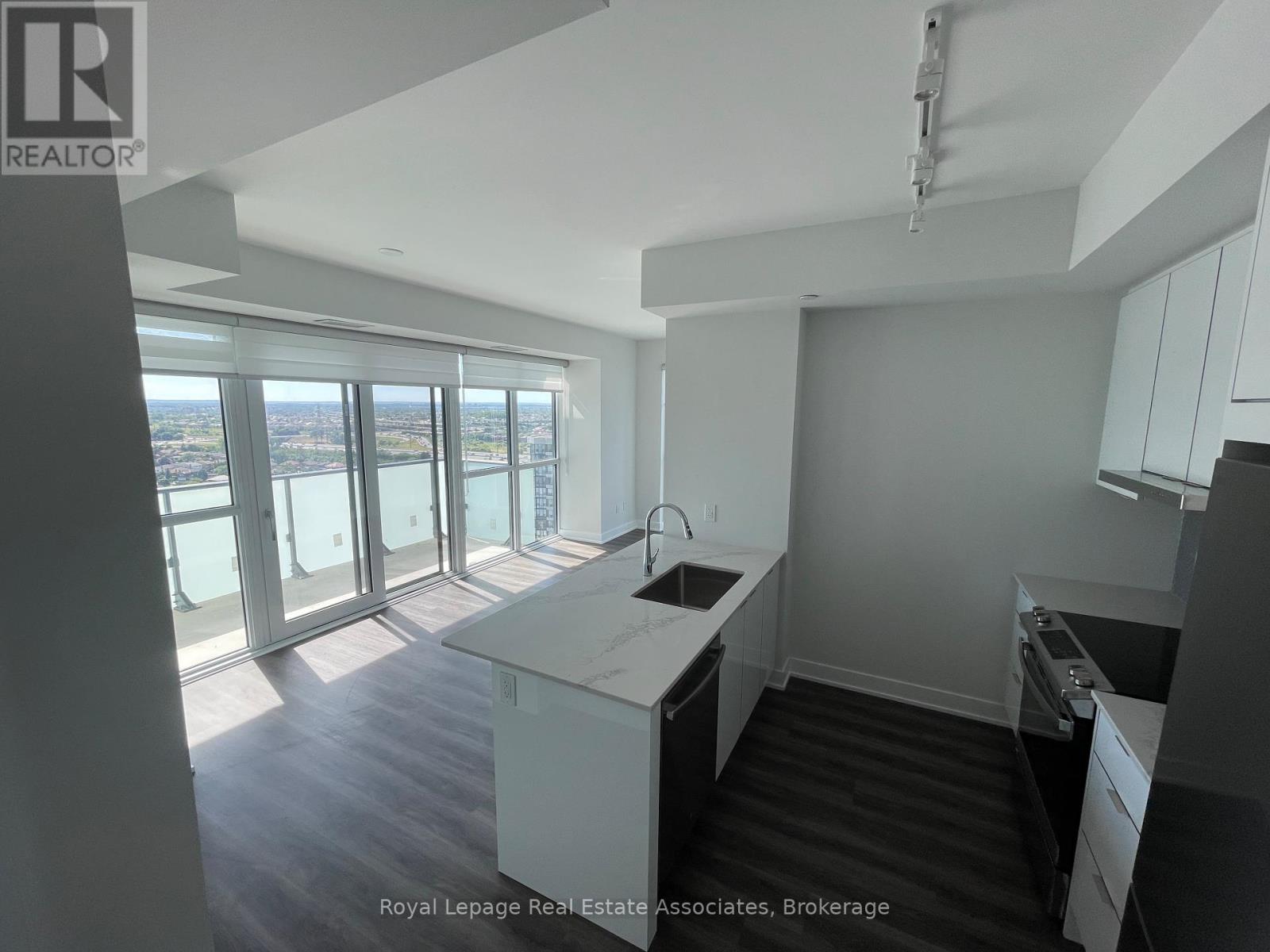Photo 6 of 1808 430 Square One Drive, Mississauga ON