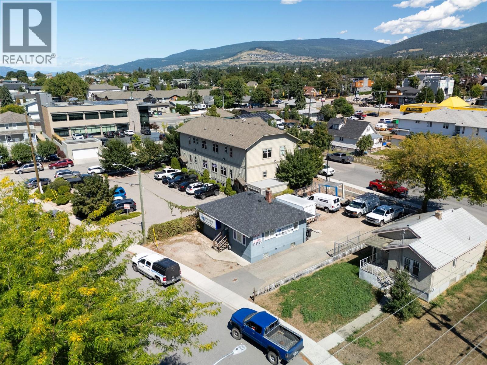 Photo 13 of 3703 28 A Street, Vernon BC
