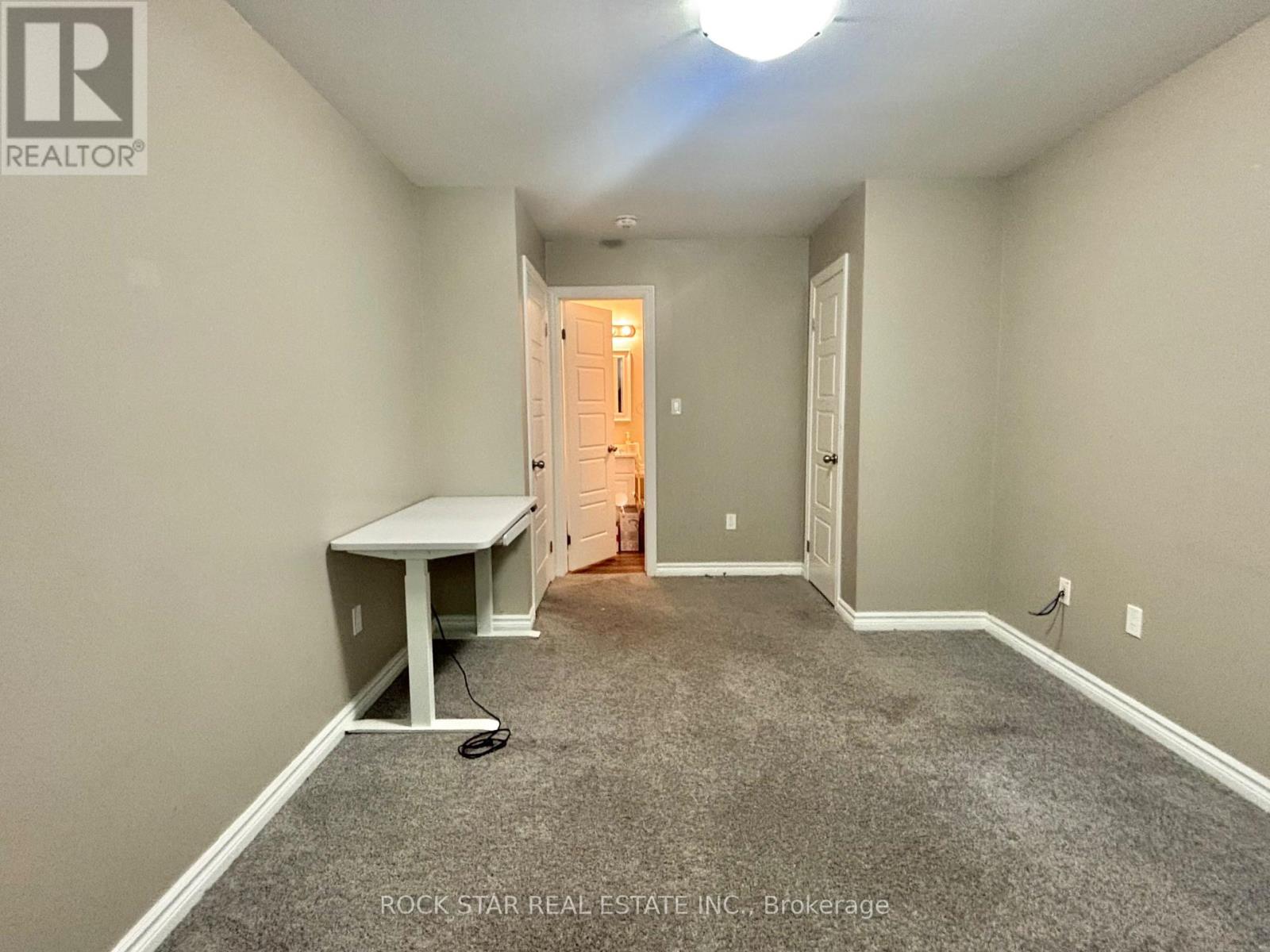 Photo 10 of 102 Empress Avenue, London North ON