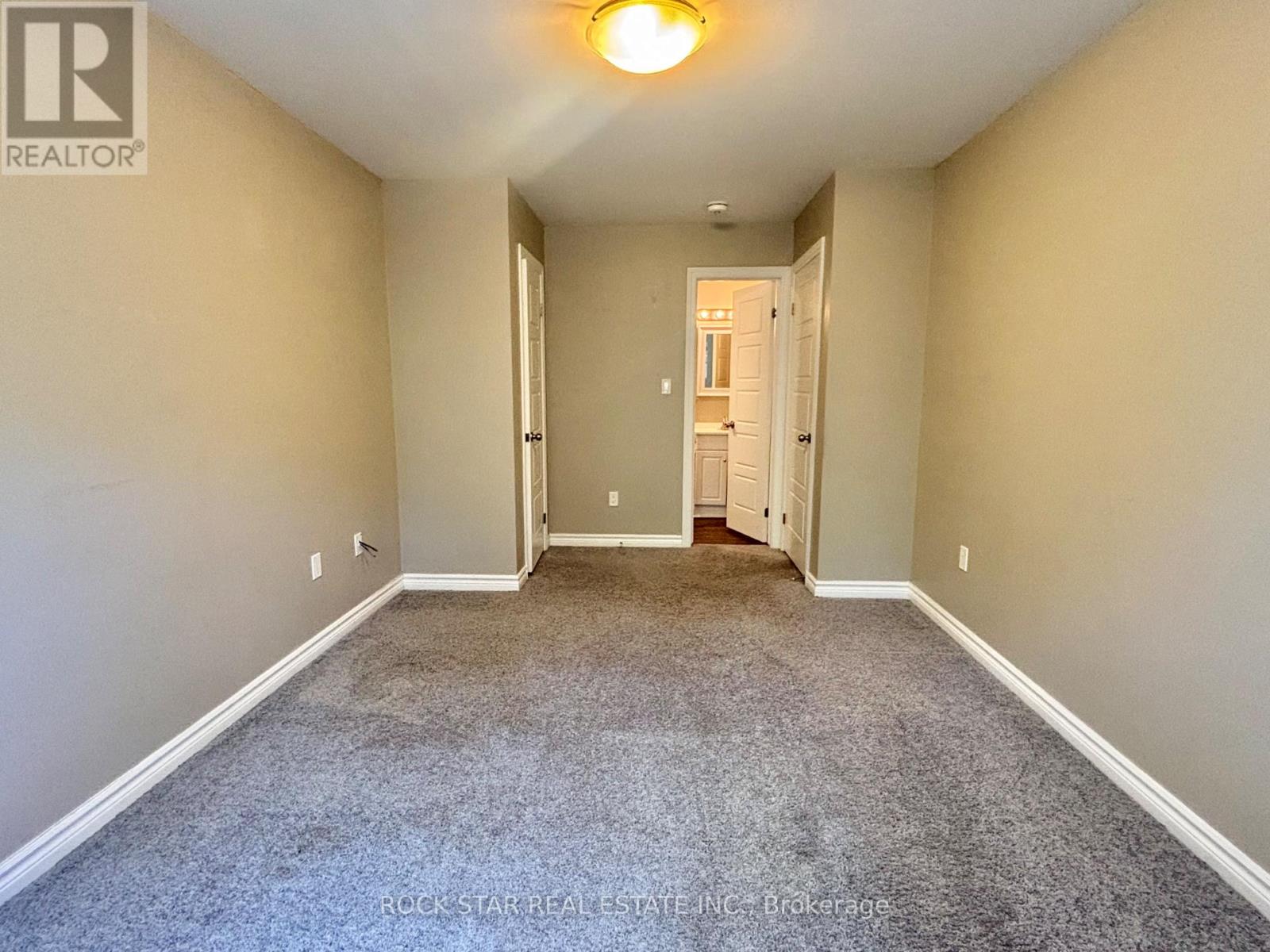 Photo 5 of 102 Empress Avenue, London North ON
