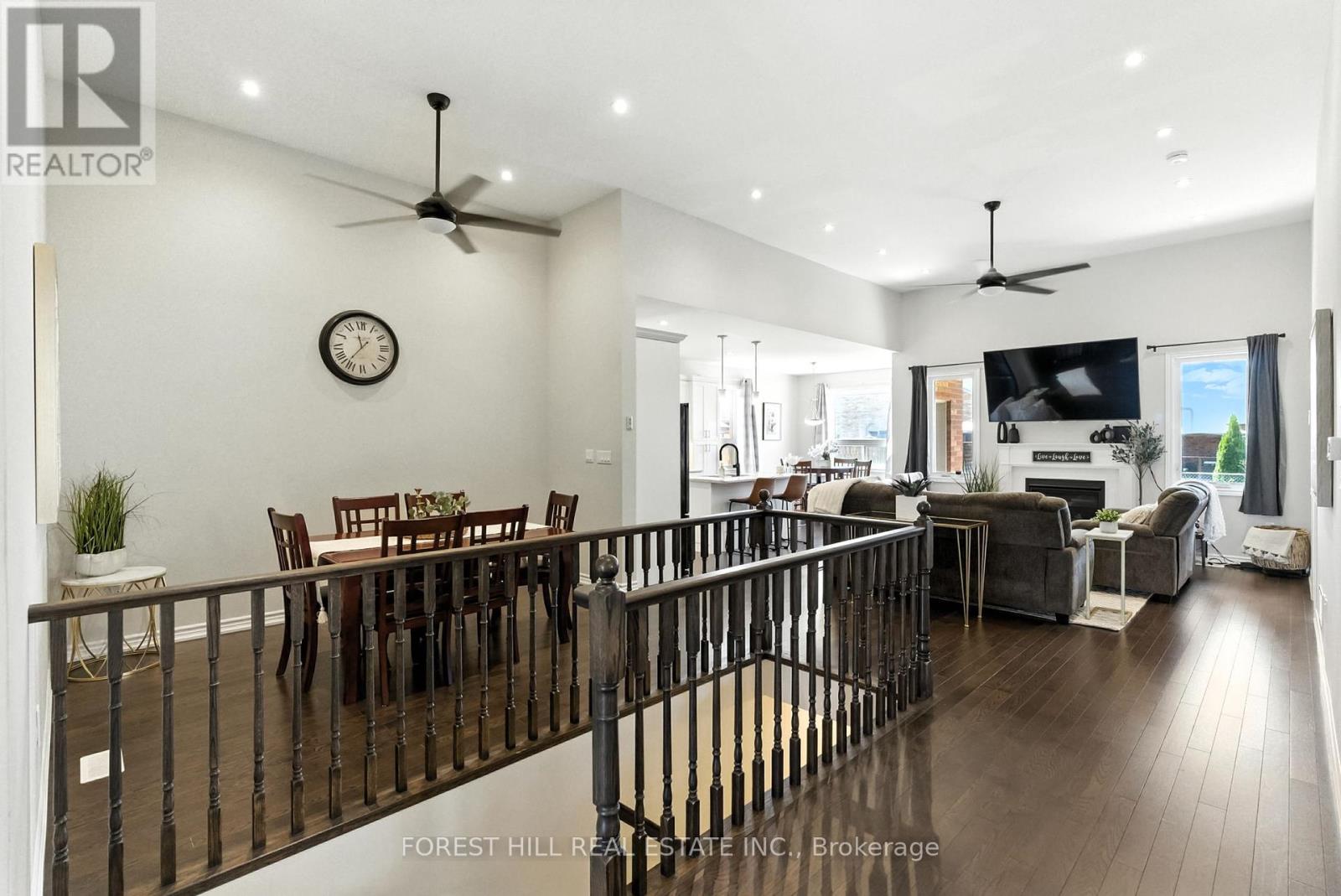 Photo 2 of 15 Lords Drive, Trent Hills ON