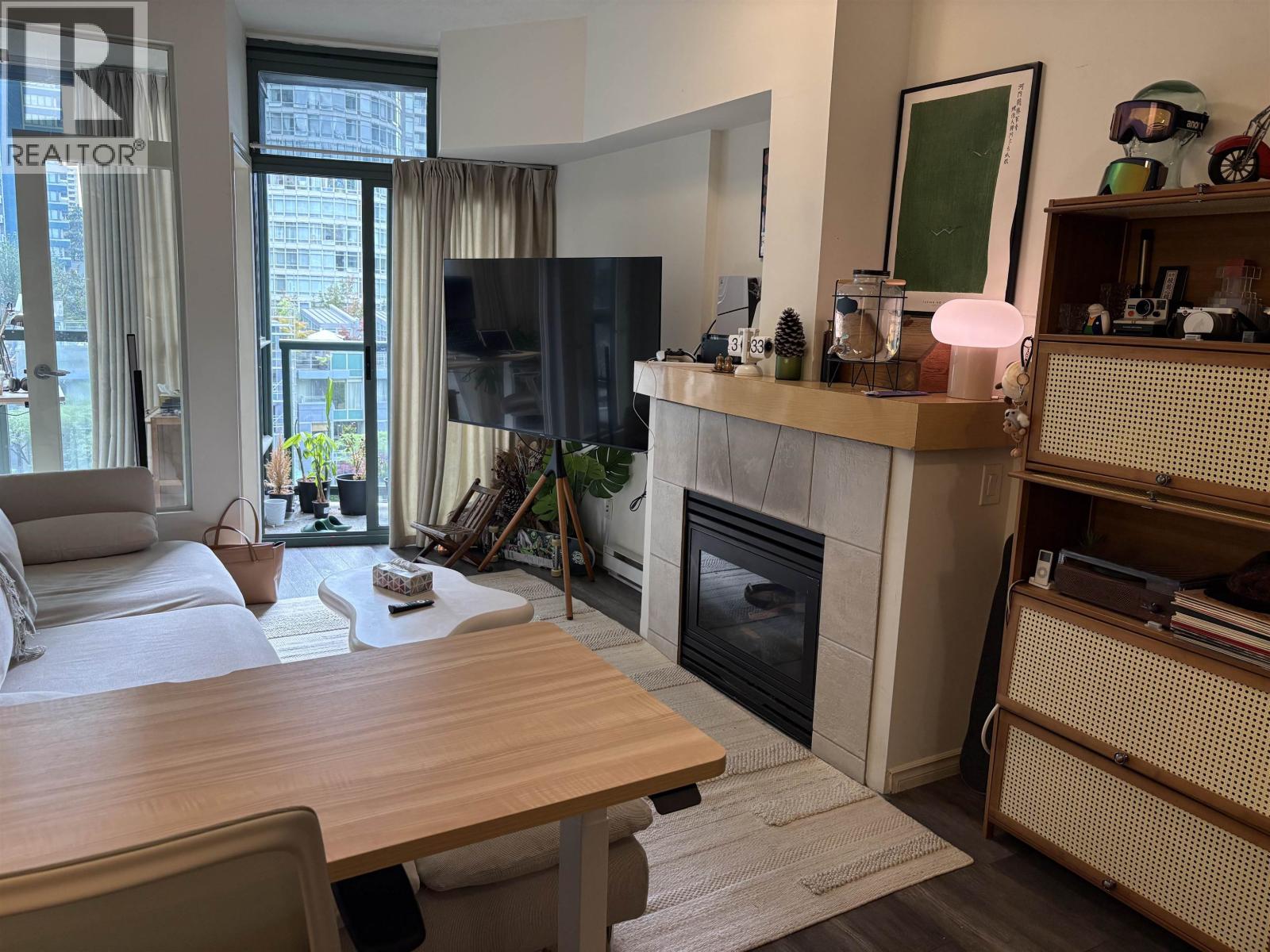 Photo 2 of 603 1239 W Georgia Street, Vancouver BC