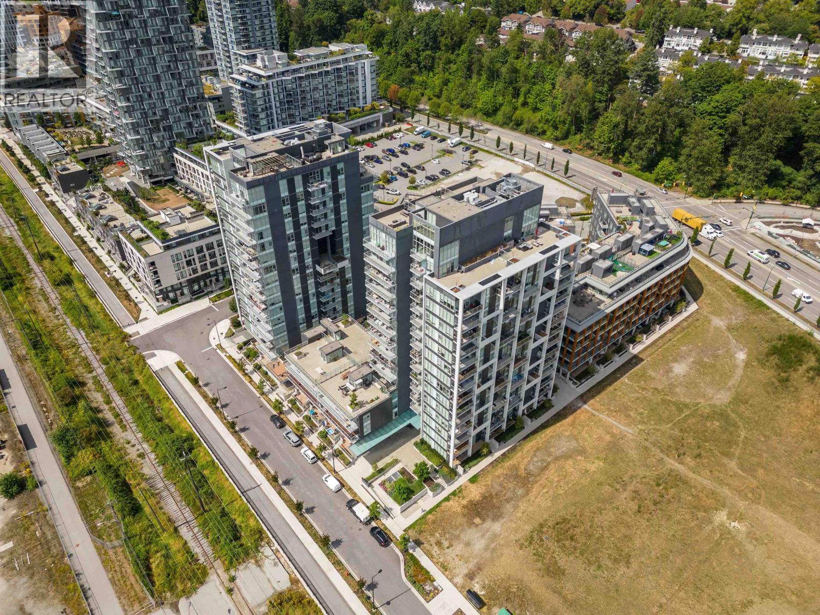 Photo 11 of 309 3588 Sawmill Crescent, Vancouver BC