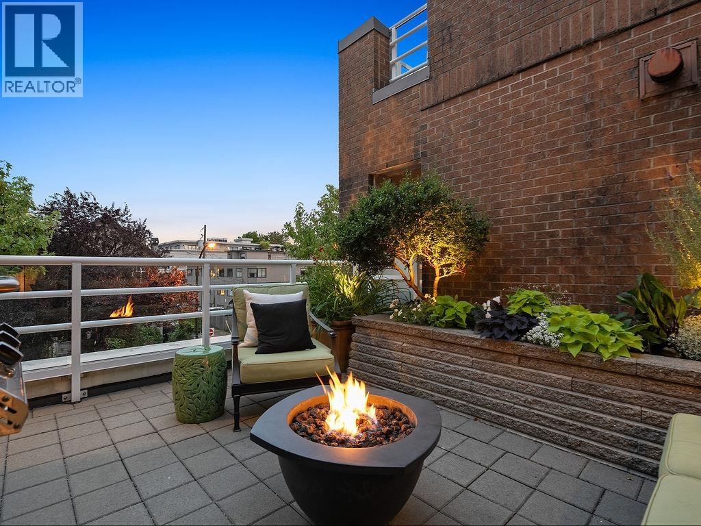 Photo 14 of 361 5790 East Boulevard, Vancouver BC