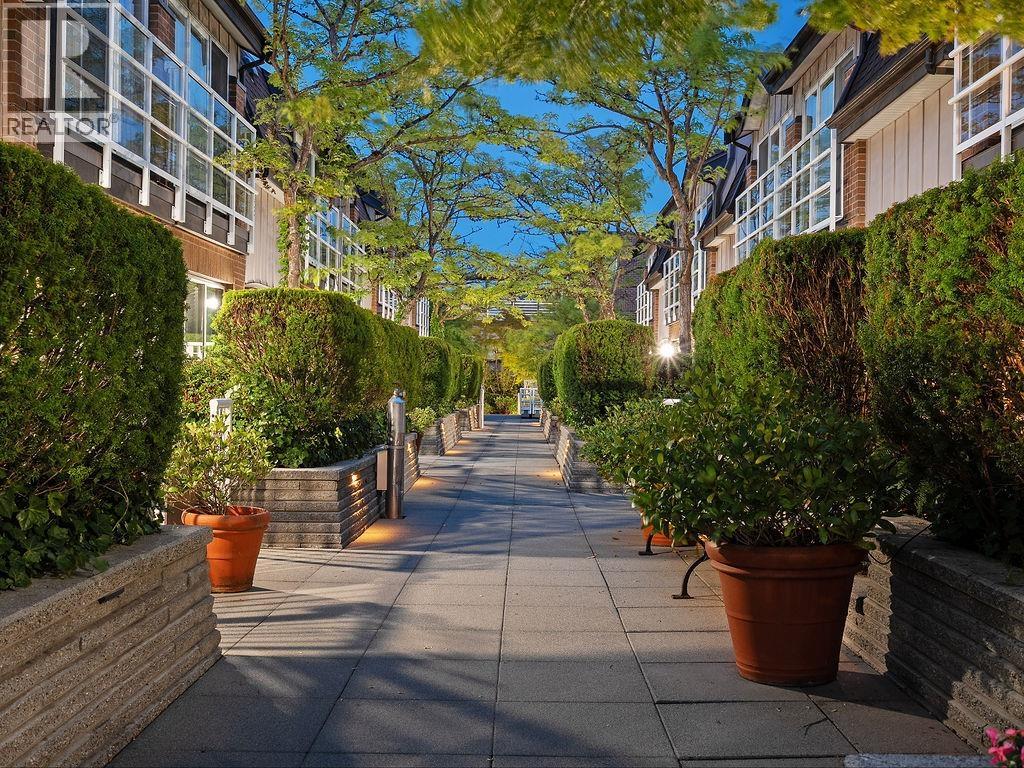 Photo 21 of 361 5790 East Boulevard, Vancouver BC